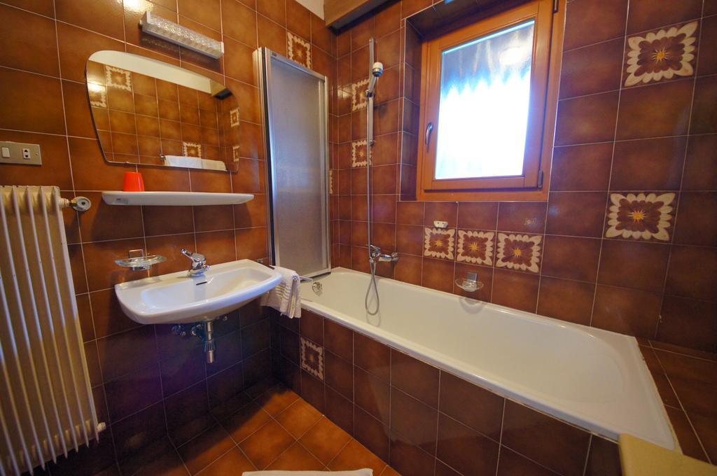 Ciasa Complojer Apartment ลาวาลเล ภายนอก รูปภาพ